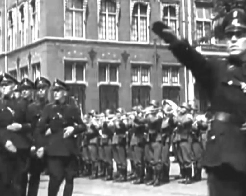 [Vrede, herinneringen aan Anton de Kom-Ida Does (regie)-2012-Full Color Entertainment (productie)]