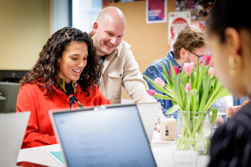 Experienced freelance chair massage therapist from The Hague or surrounding area